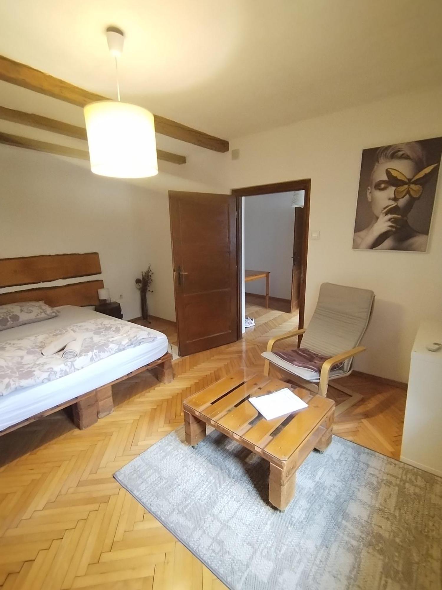 Apartmani Stonewood Zagreb Bilik gambar
