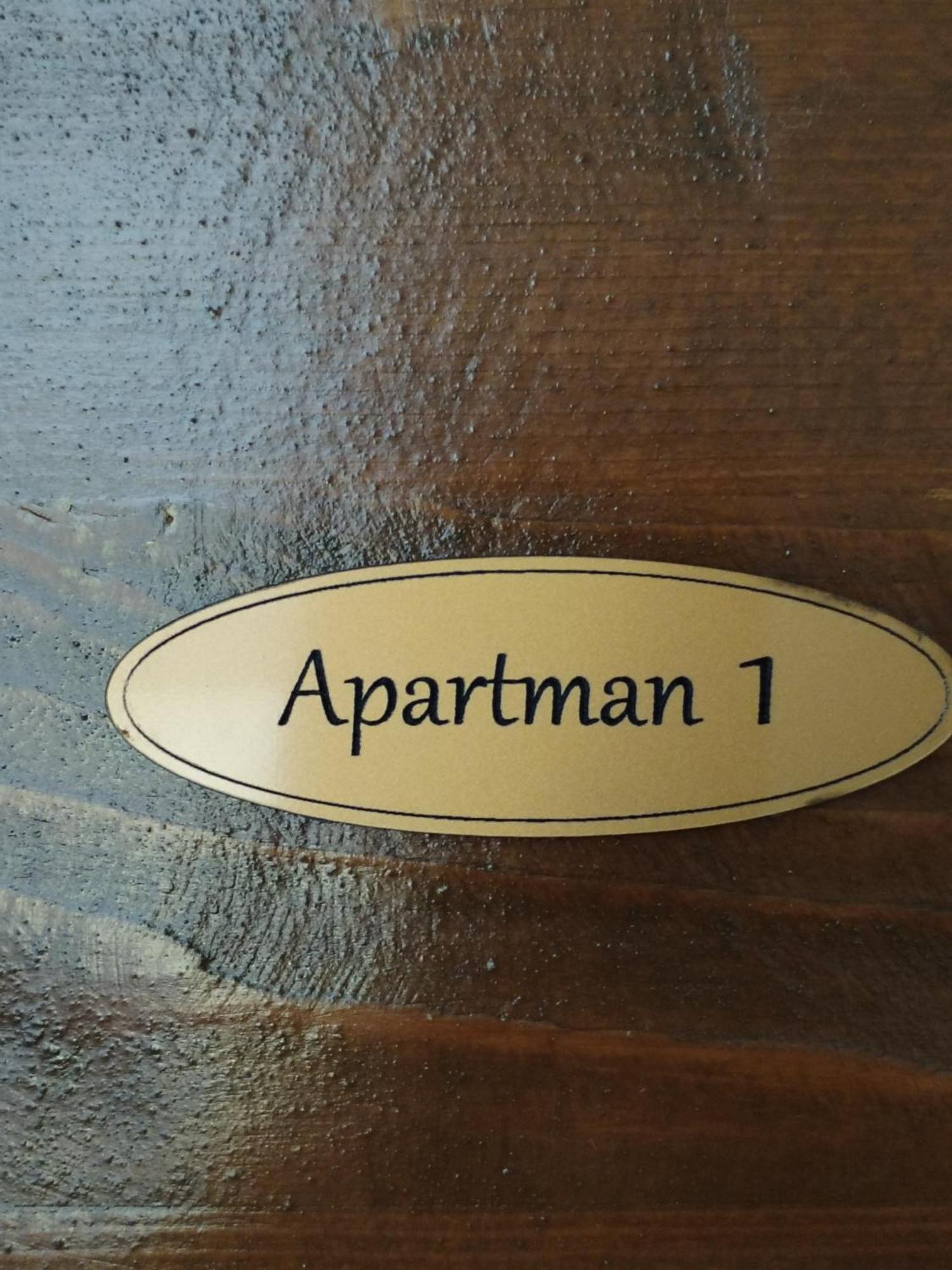 Apartmani Stonewood Zagreb Bilik gambar